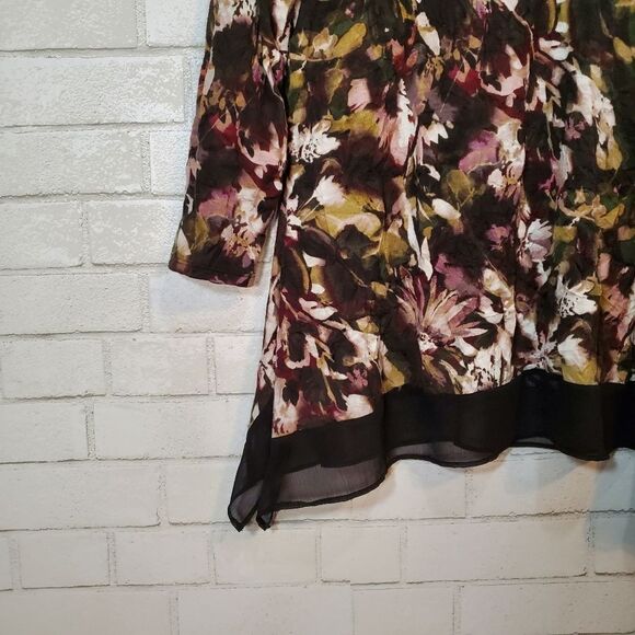 Simply Vera - Vera Wing floral top - Picture 3 of 13